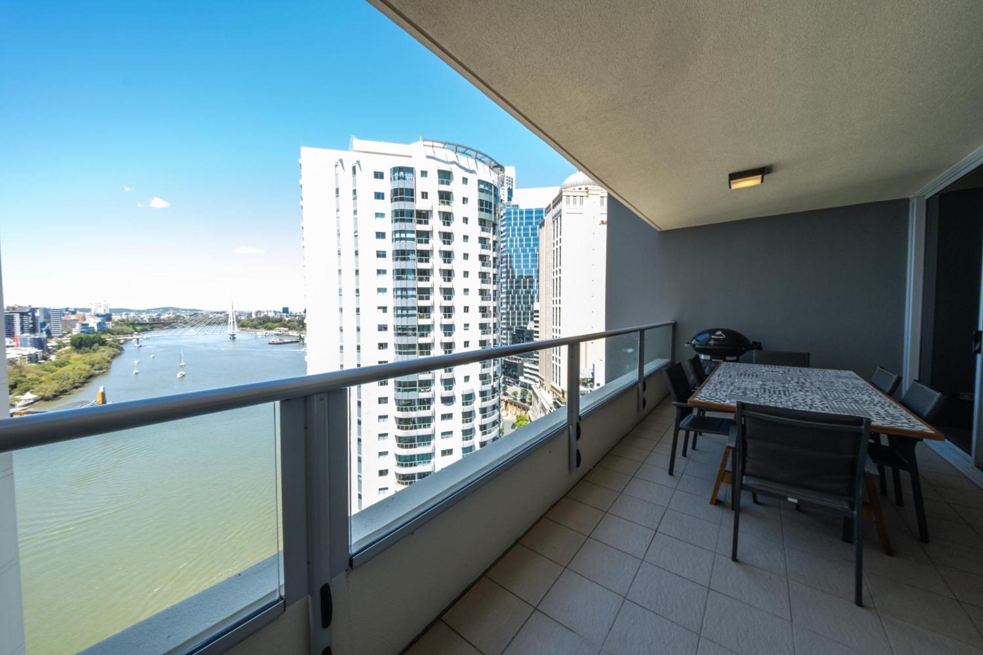 Brisbane City Luxury Riverfront Apartments Exterior photo