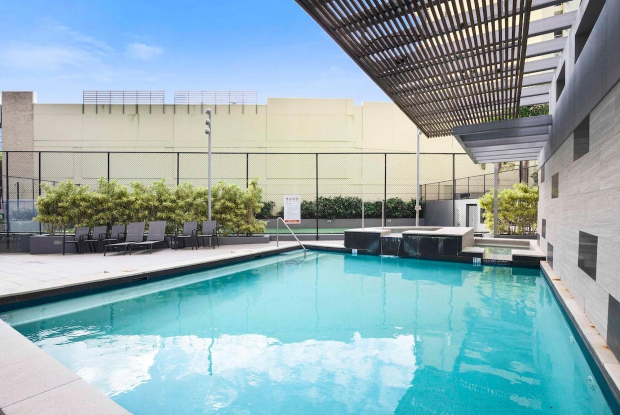 Brisbane City Luxury Riverfront Apartments Exterior photo